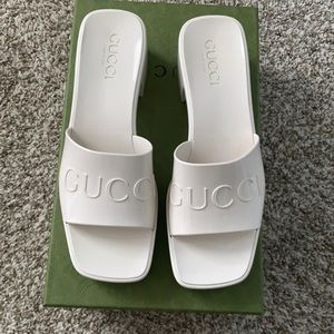 COPY - Gucci Rubber Logo Platform Slide Sandal